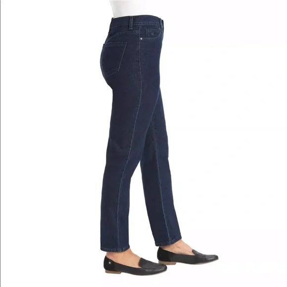 Gloria Vanderbilt AMANDA Blue Jeans NWOT Size 12 SHORT - Picture 2 of 6